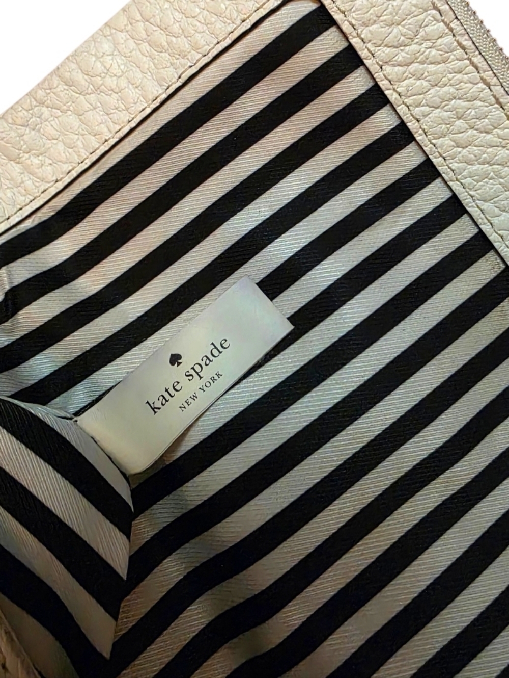 kate spade Two-Tone White & Light Gray Leather Crossbody Bag - Picture 13 of 15